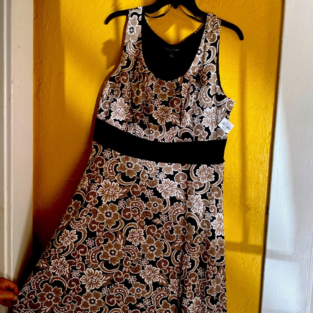 NWT Floral Perceptions Dress with beige flowers 1x womens